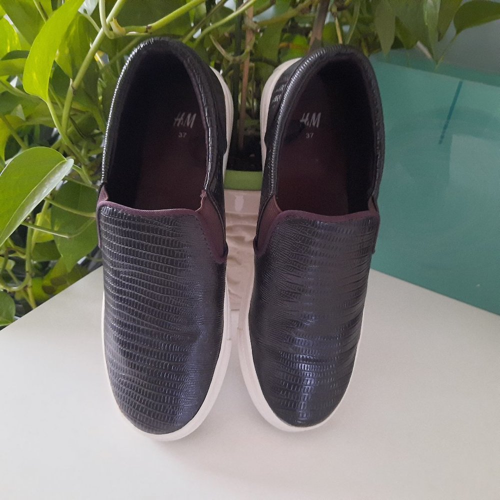 H&M Croc Textured Slip-on Sneakers - Plum Purple